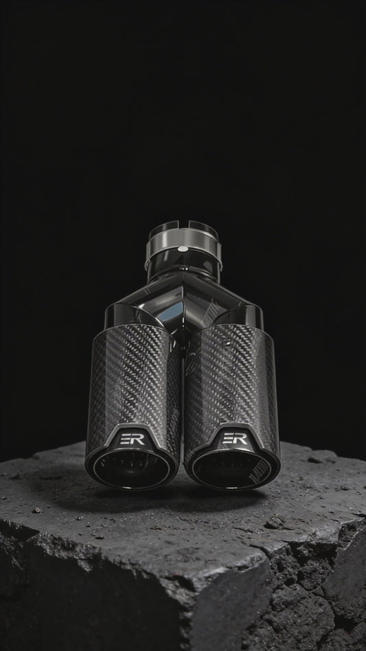 Escape doble salida de Carbono